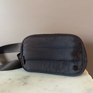 Lululemon iridescent chocolate brown belt bag